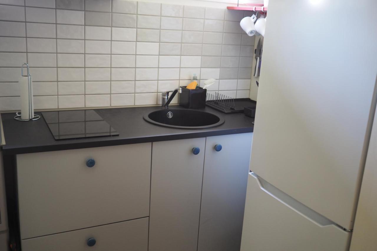 Brukshotellet Oeland - Vandrarhem Degerhamn エクステリア 写真