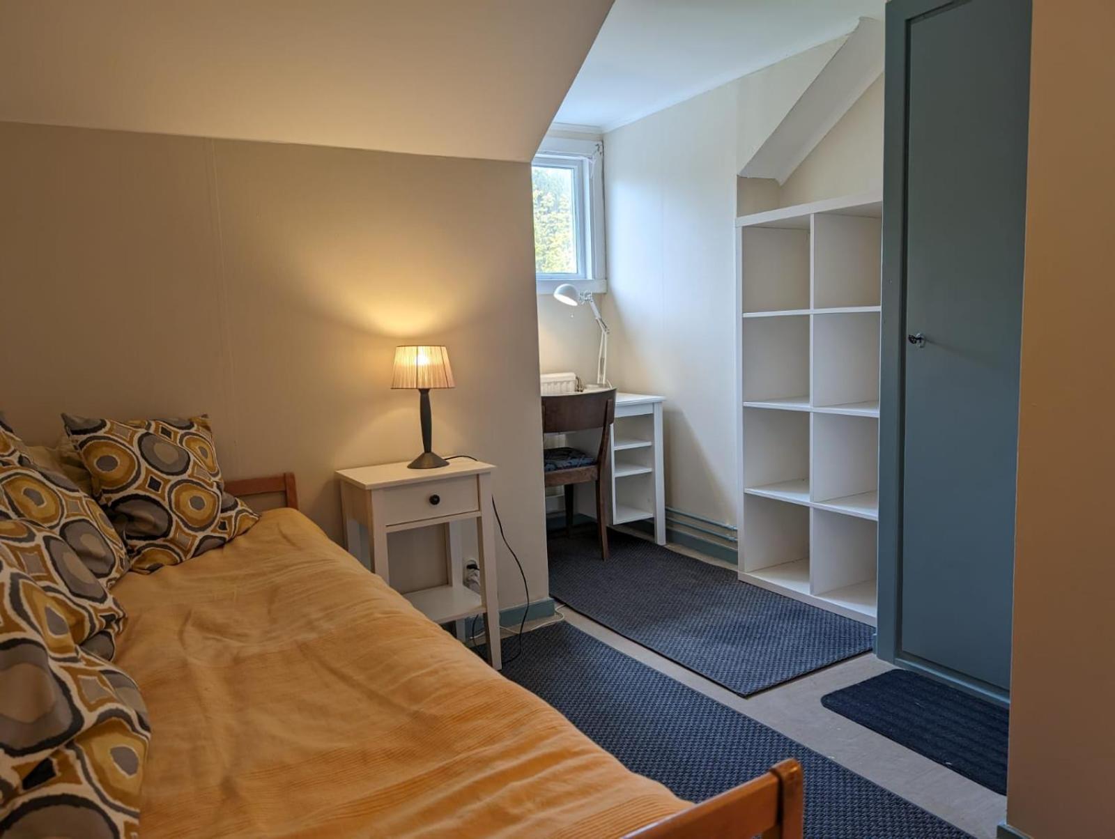 Brukshotellet Oeland - Vandrarhem Degerhamn エクステリア 写真